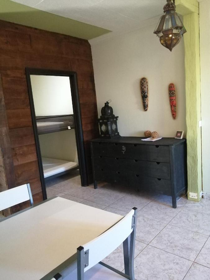 Primavera Appartement Tot 7 Personen Ideaal Voor Backpackers Arona  Exterior photo