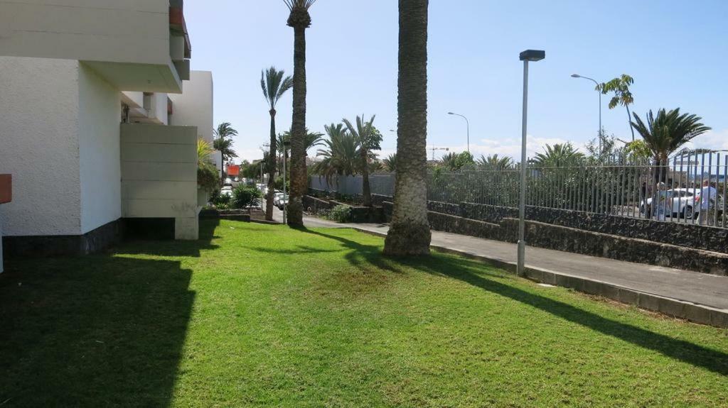 Primavera Appartement Tot 7 Personen Ideaal Voor Backpackers Arona  Exterior photo